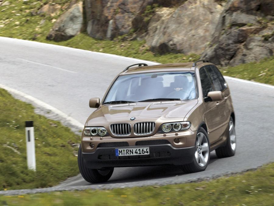  BMW X5 4.4i 2003 года  (фото 7 из 16)